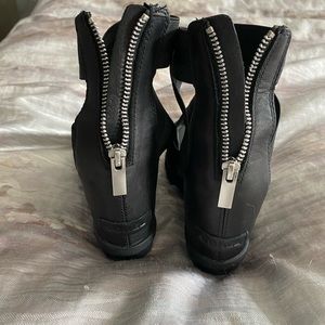 Joannie II strap sandals black 8